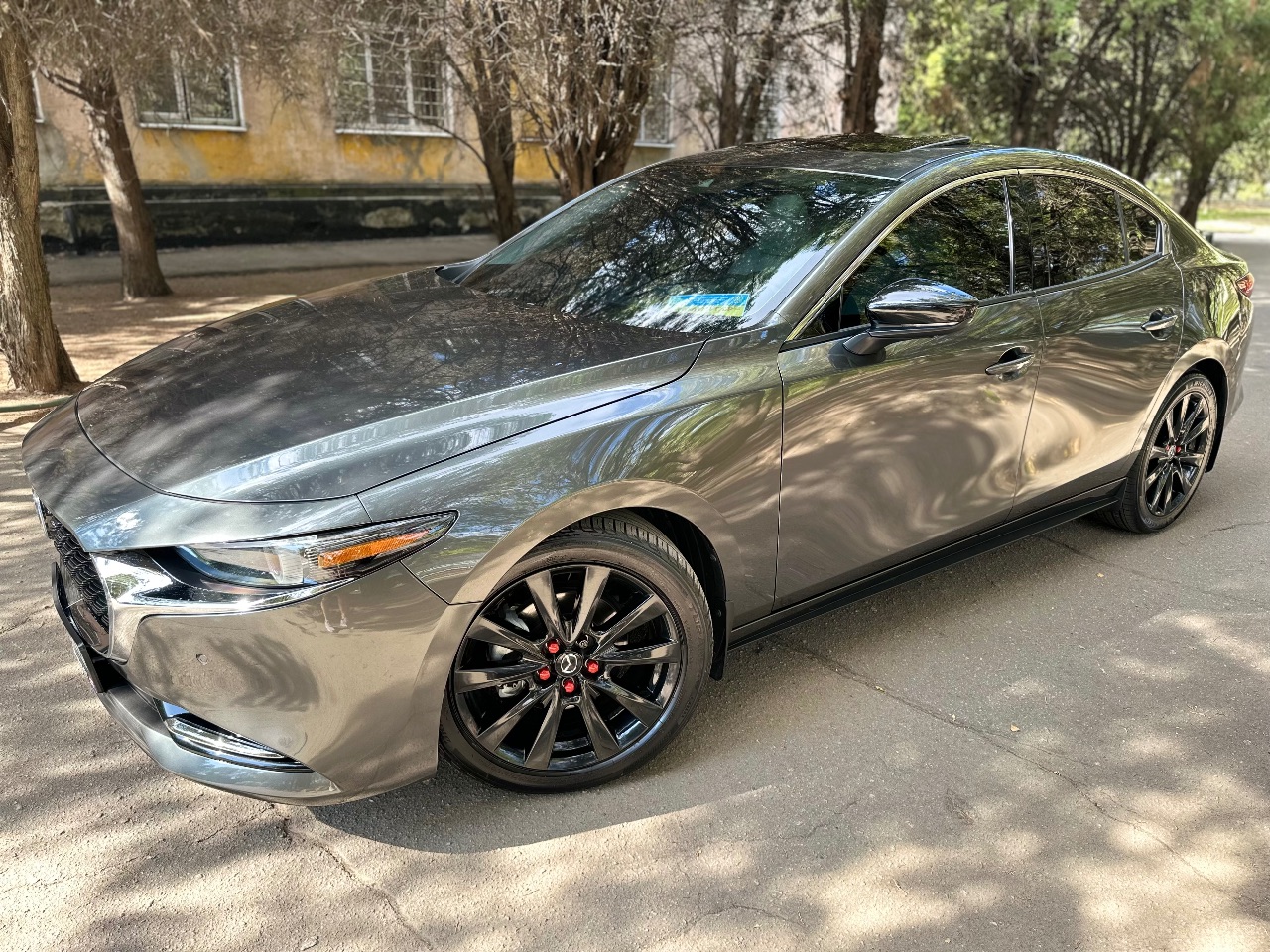 Mazda 3 - фото 11