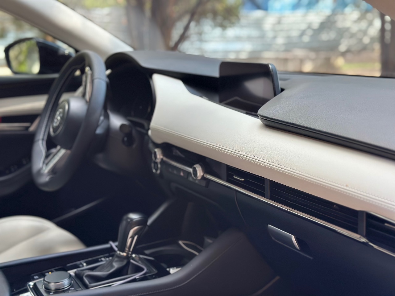 Mazda 3 - фото 4