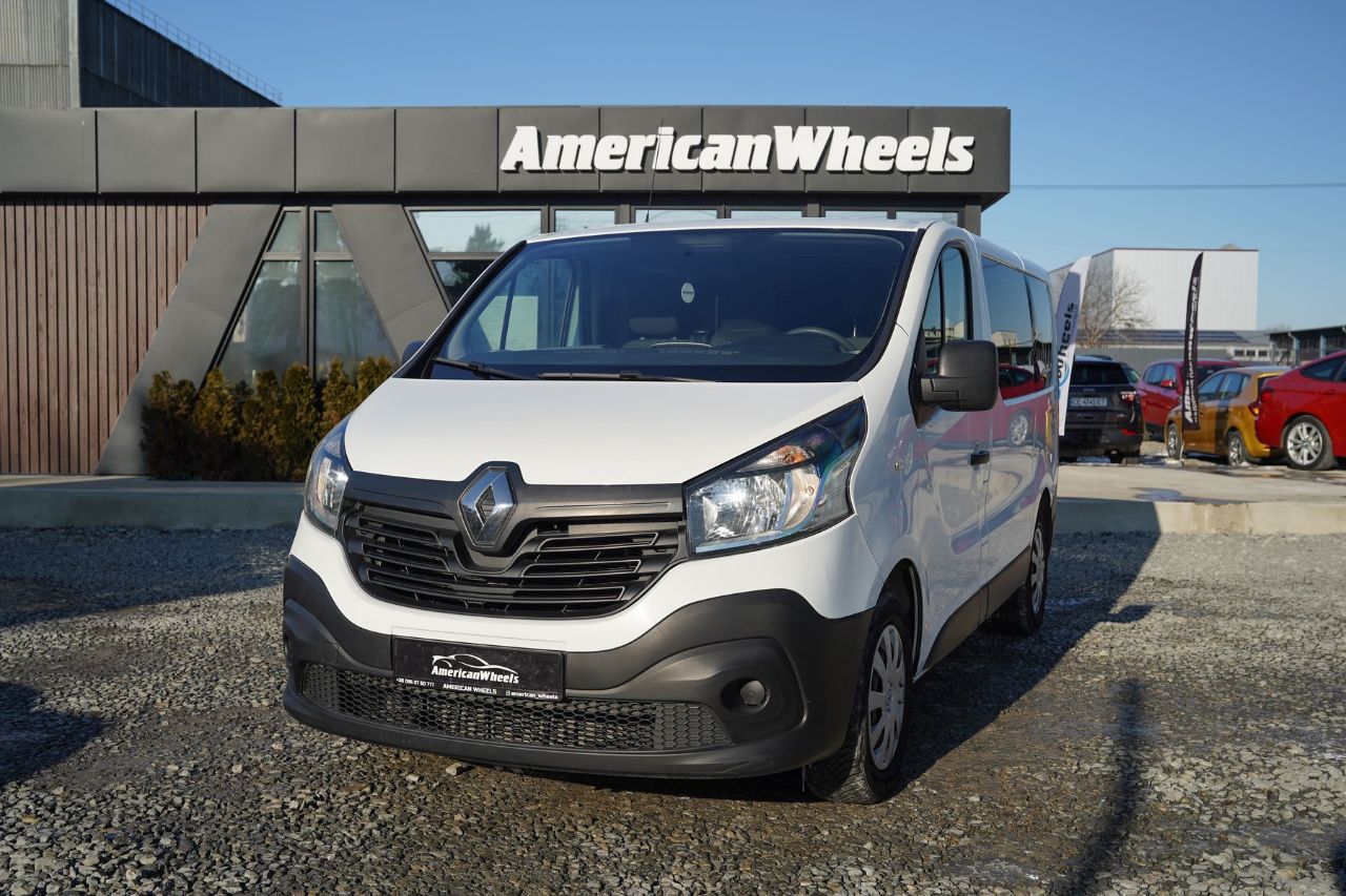 Renault Trafic - фото 1