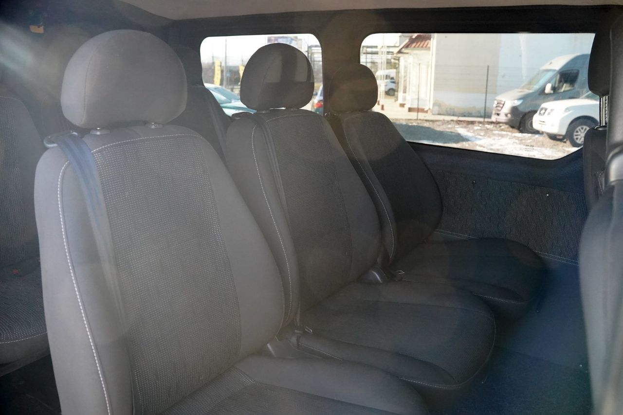 Renault Trafic - фото 21