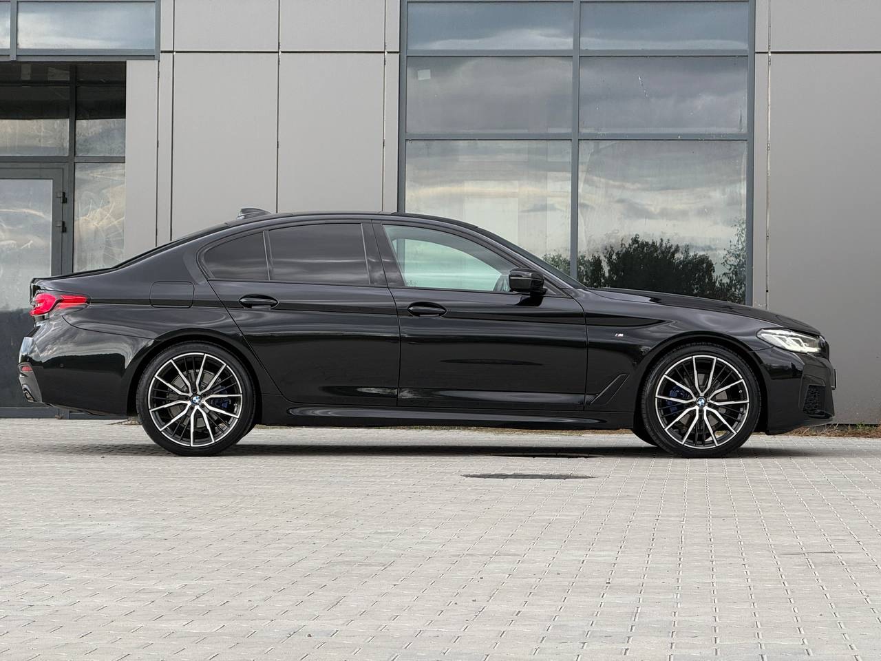 BMW 5 серії - фото 6