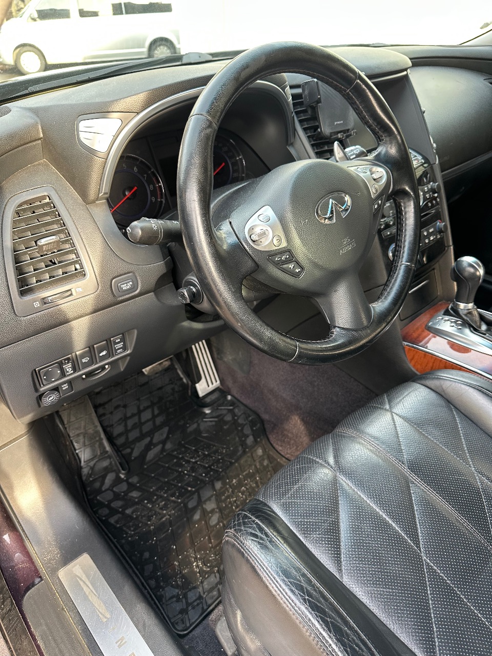 Infiniti FX - зображення 2