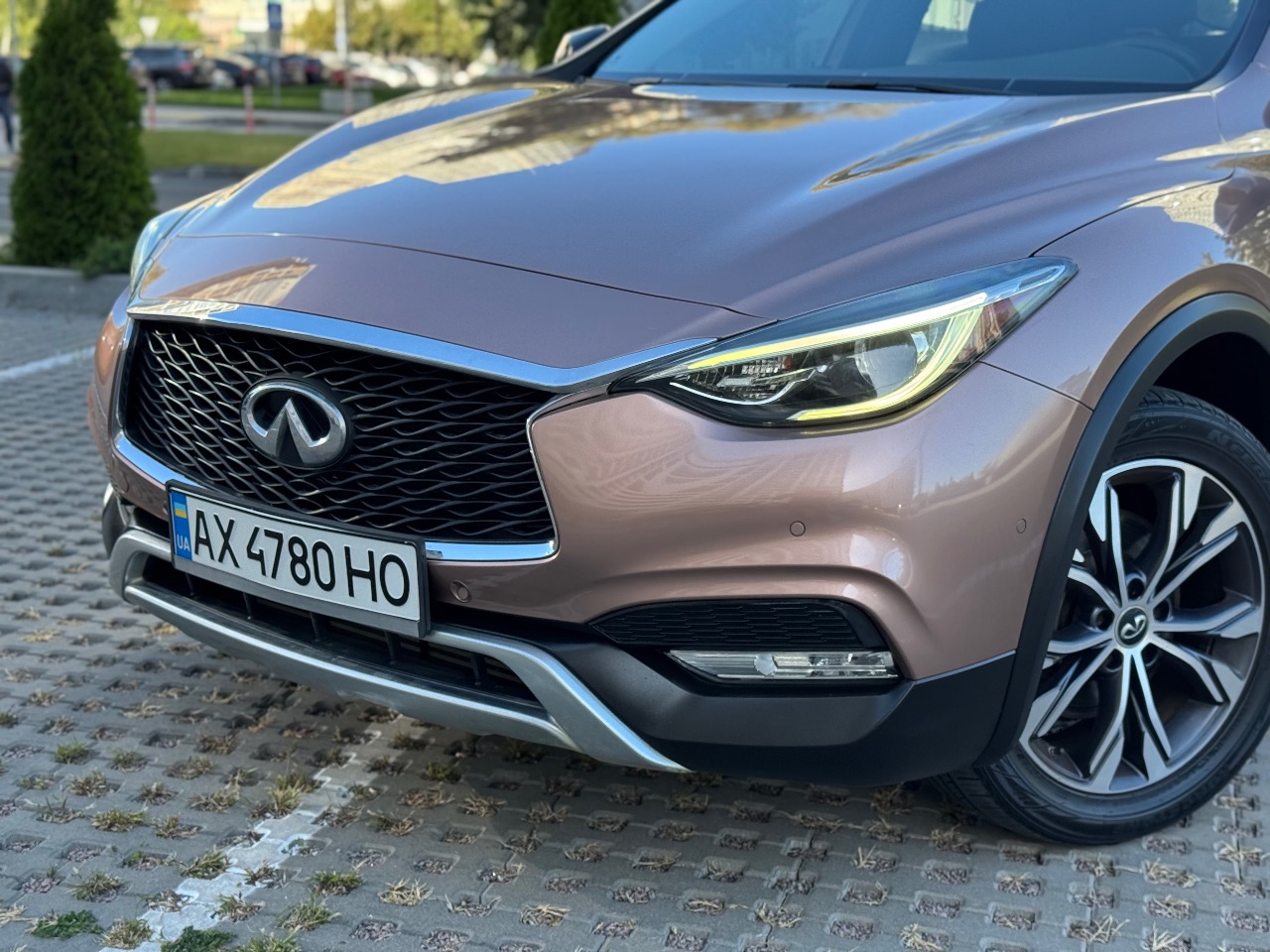 Infiniti QX30 - фото 7