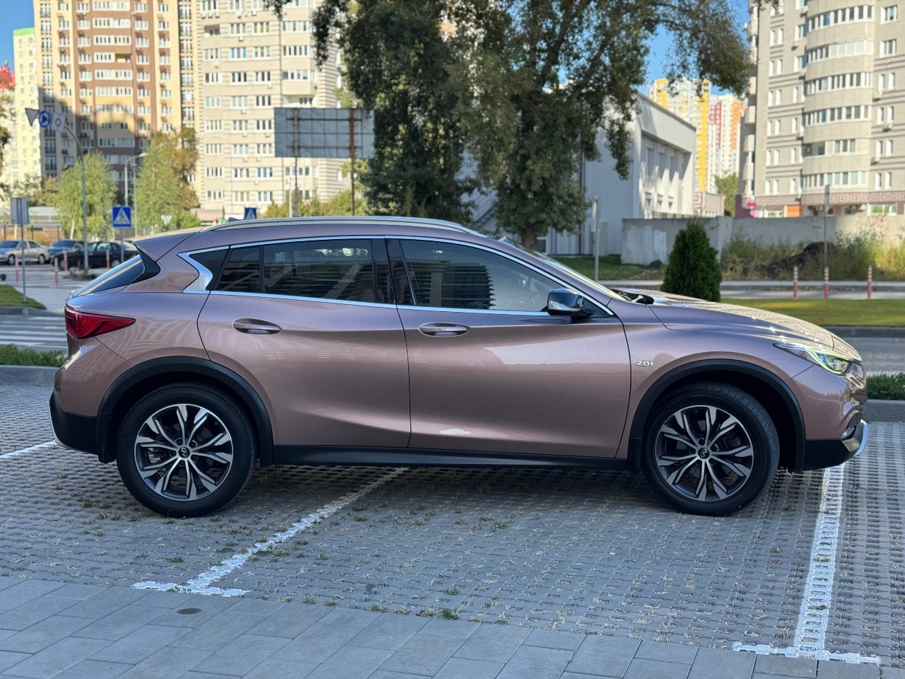 Infiniti QX30 - фото 17