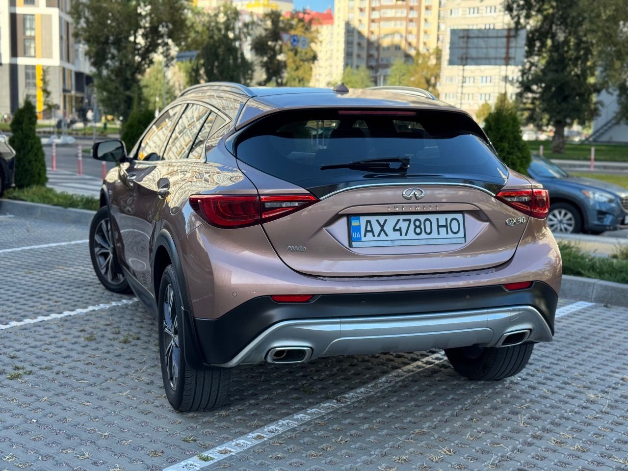 Infiniti QX30 - фото 24