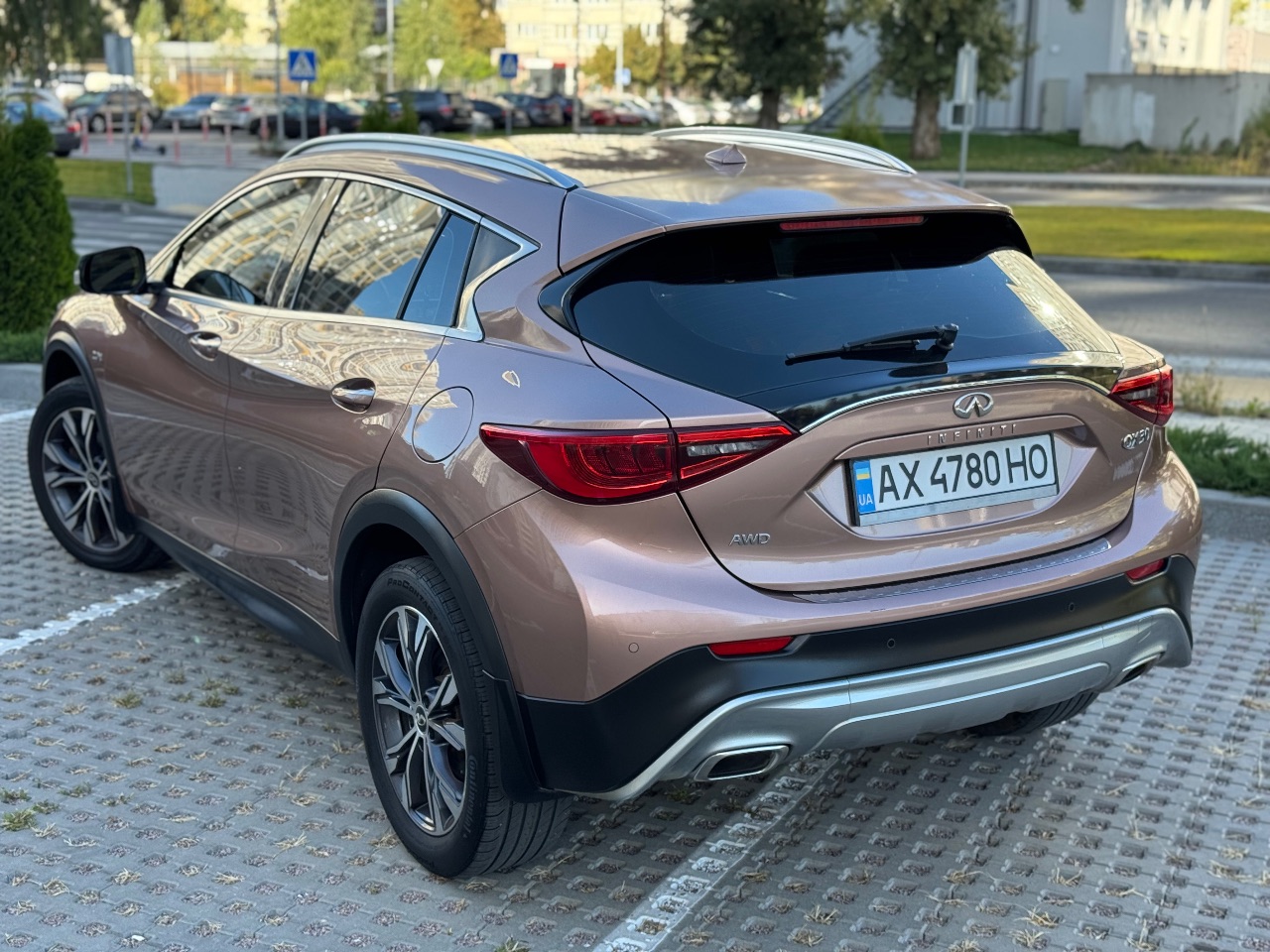 Infiniti QX30 - фото 23
