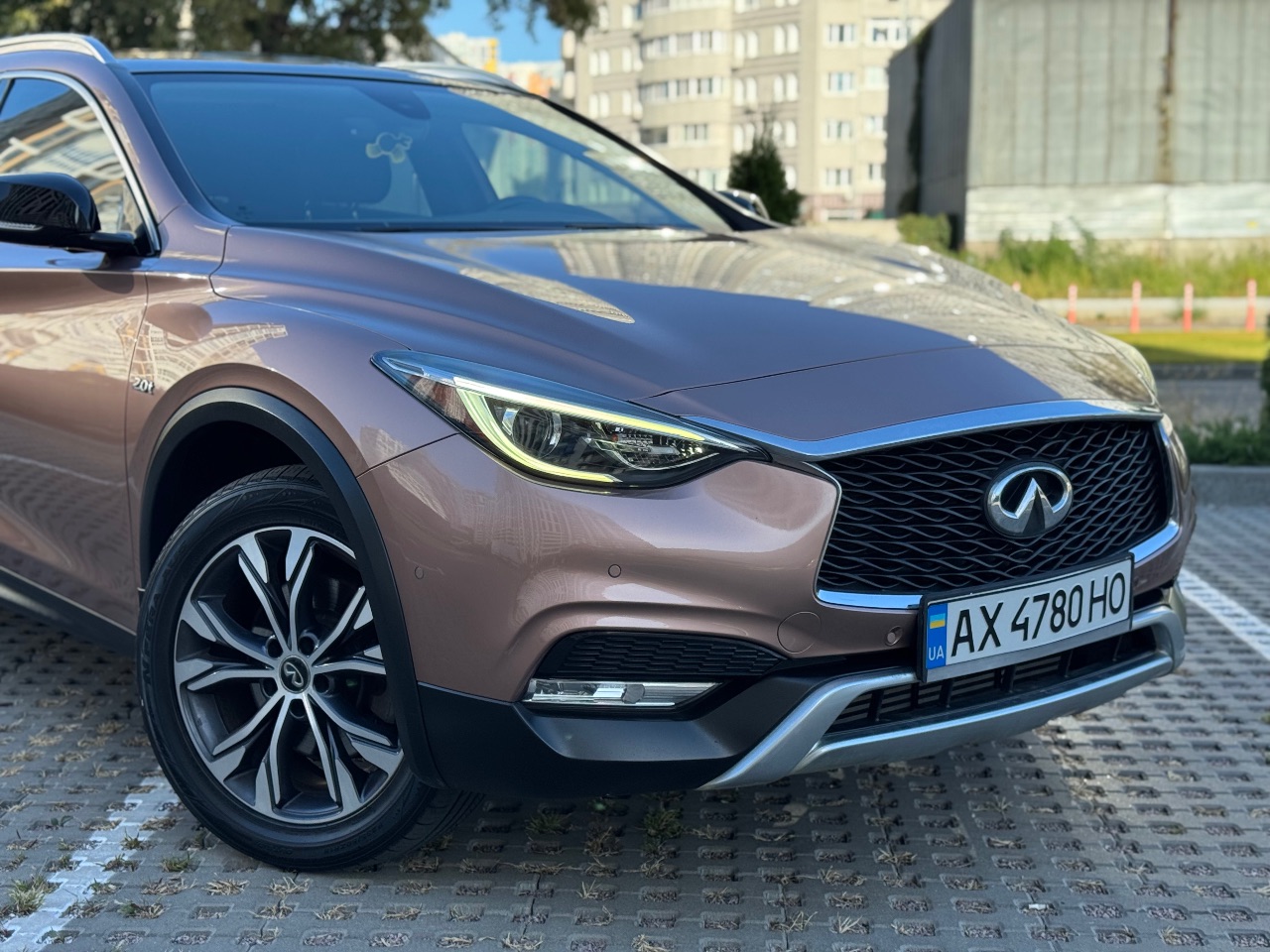Infiniti QX30 - фото 13