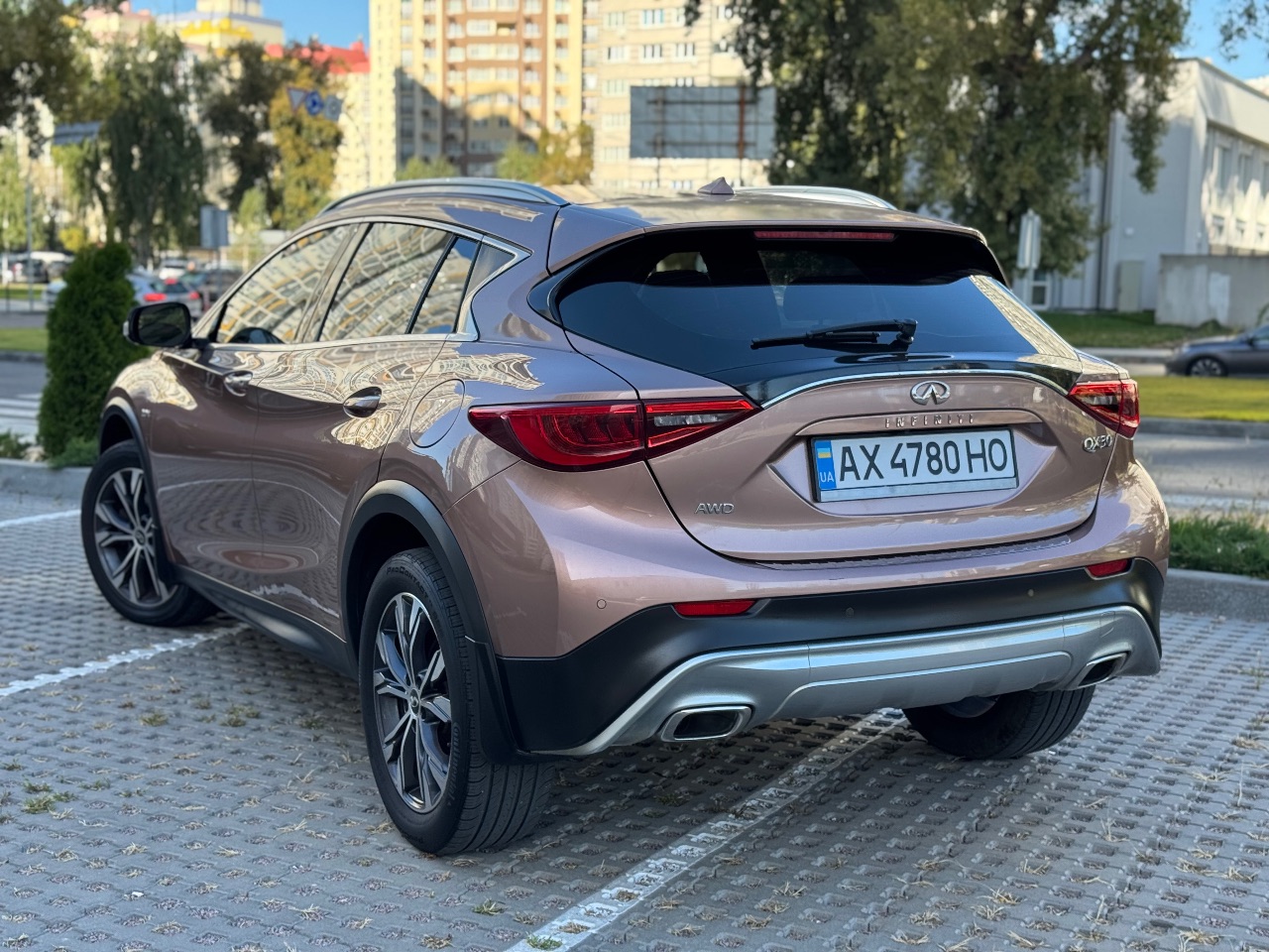 Infiniti QX30 - фото 22