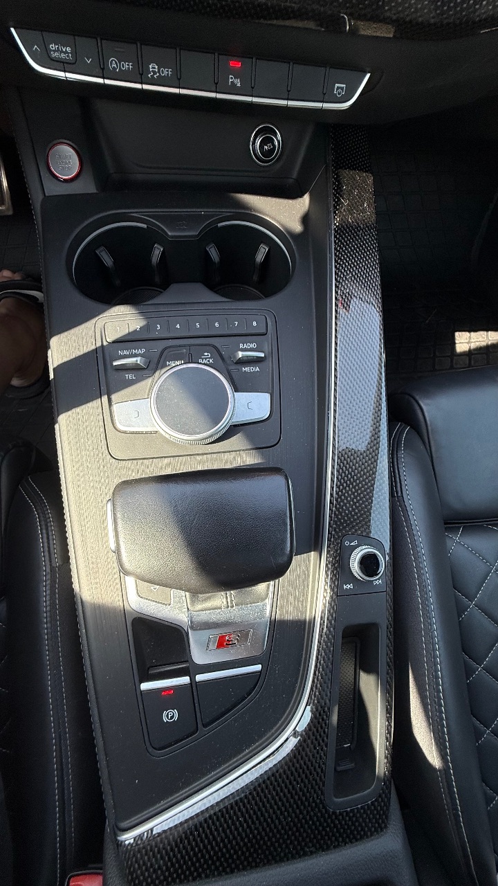 Audi S4 - фото 9