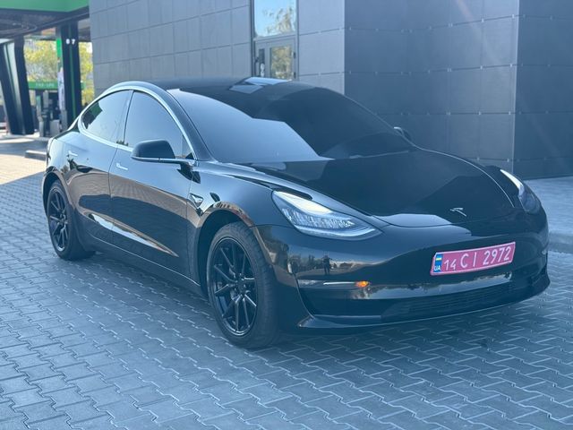 Tesla Model 3 - зображення 5