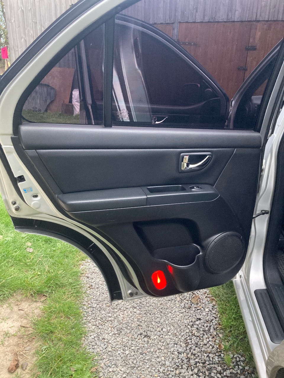 Kia Sorento - фото 16