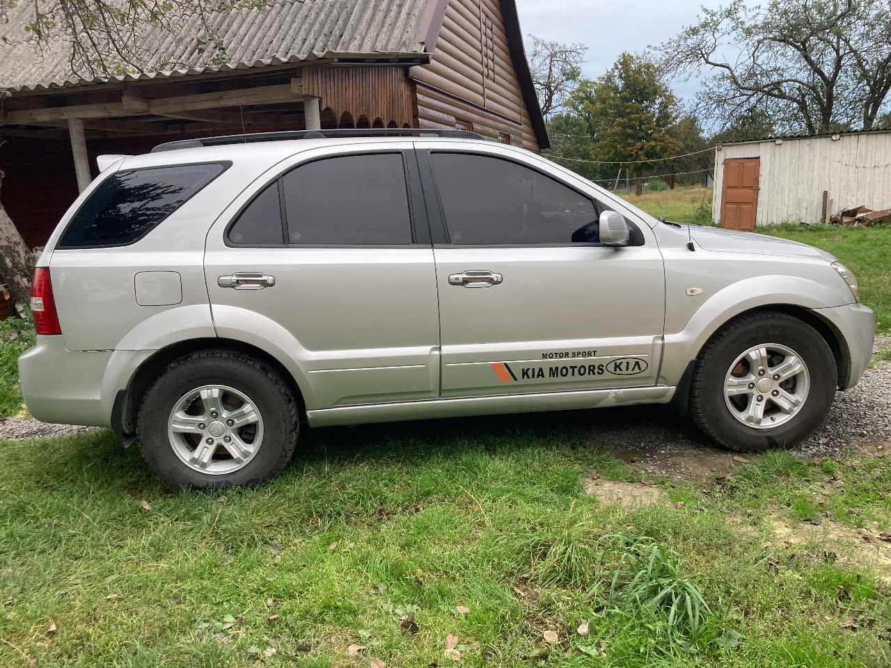 Kia Sorento - фото 3