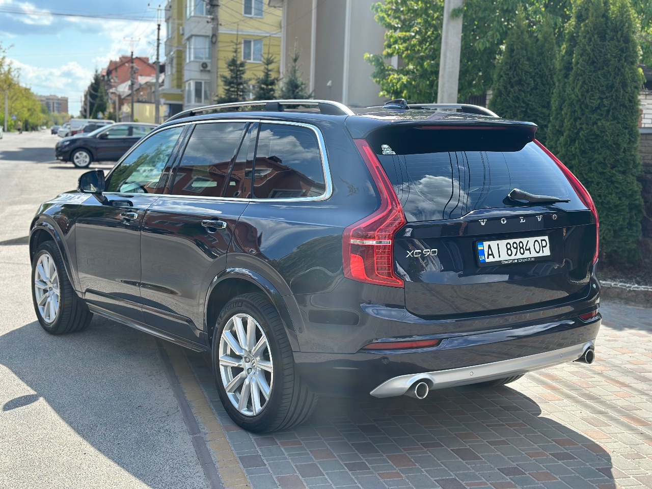 Volvo XC90 - фото 5