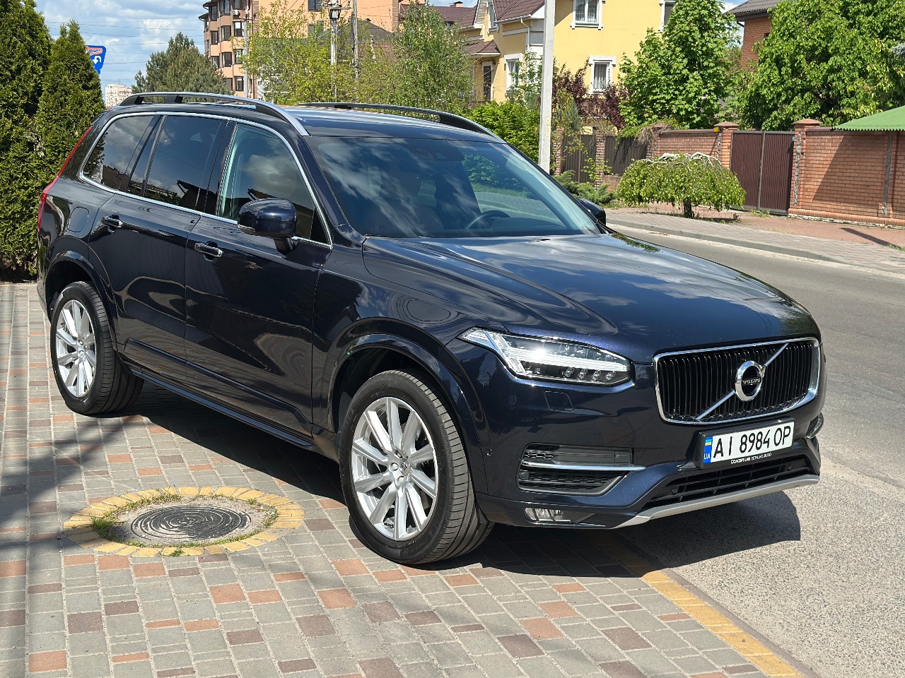 Volvo XC90 - фото 3