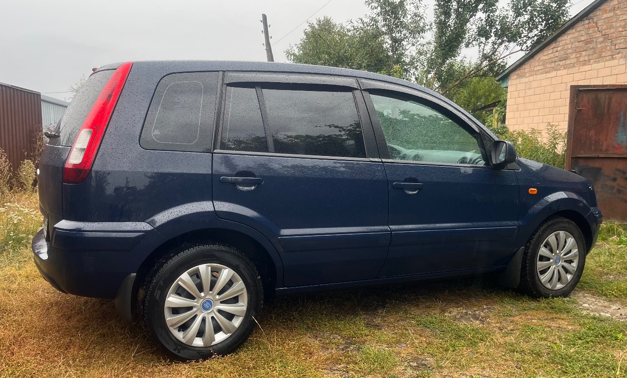 Ford Fusion - фото 1