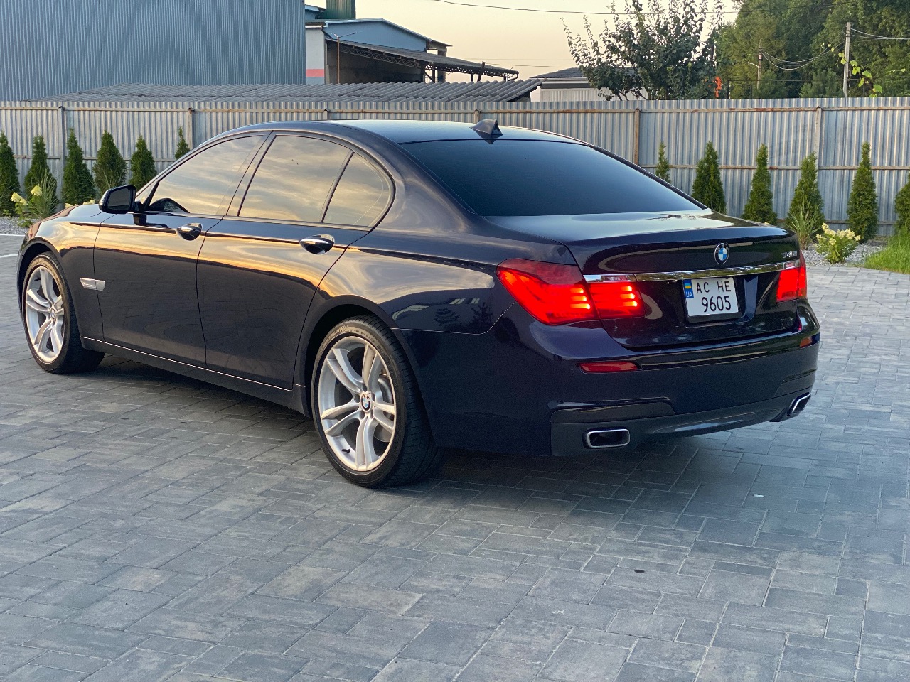 BMW 7 серії - фото 21