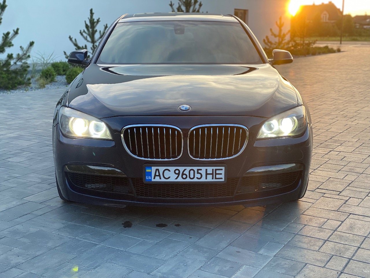 BMW 7 серії - фото 37