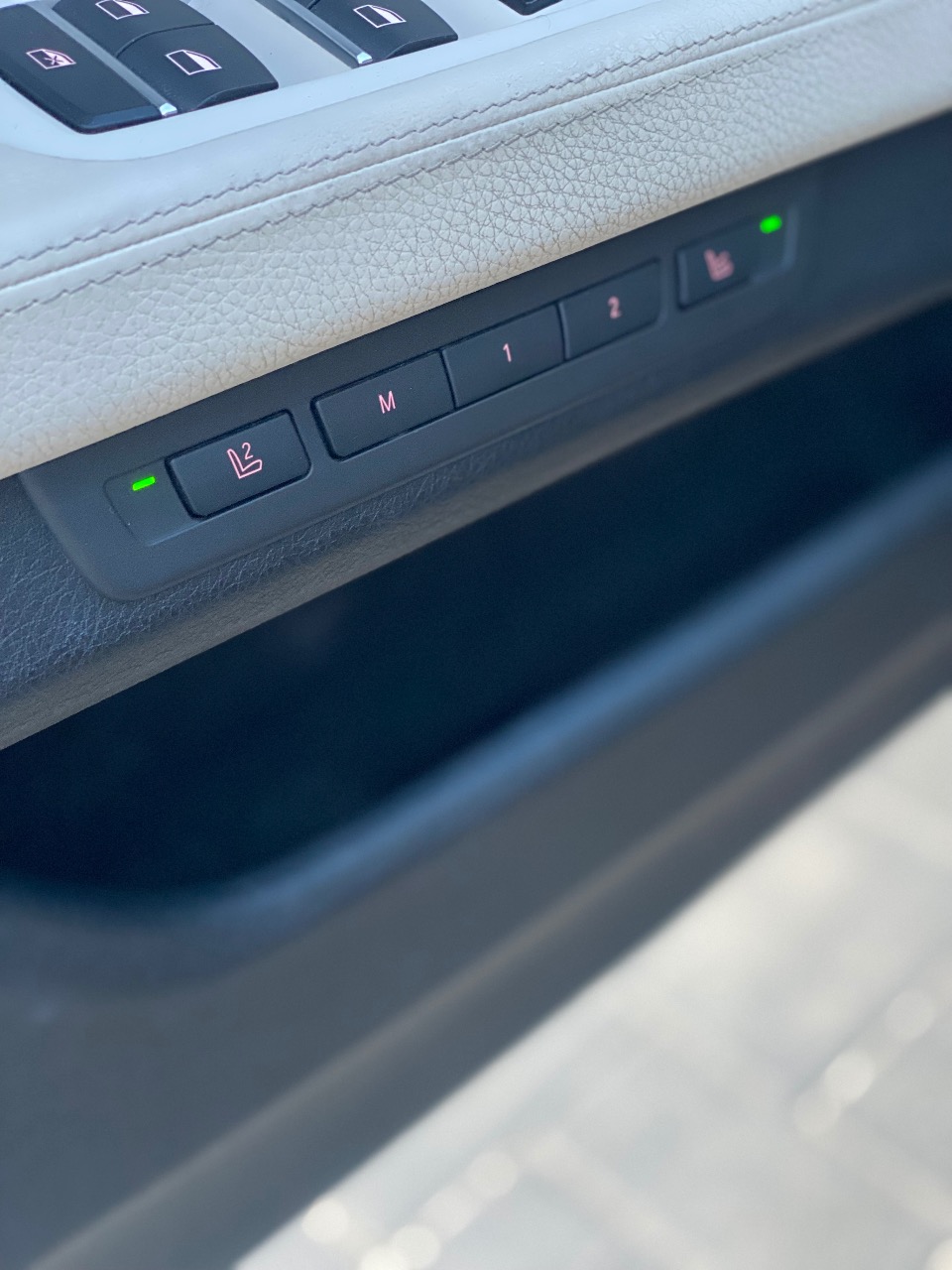 BMW 7 серії - фото 8