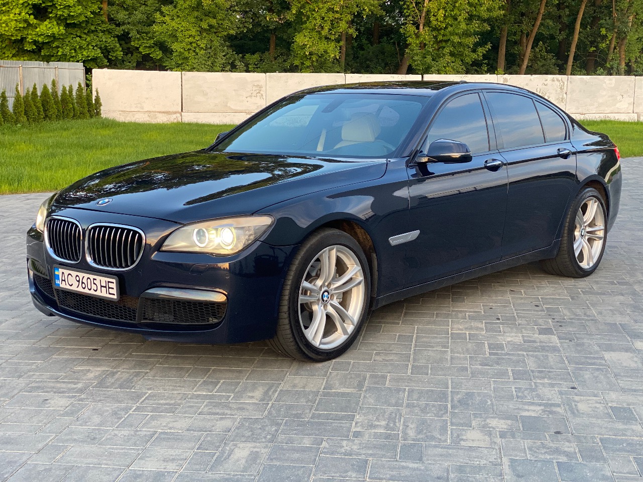 BMW 7 серії - фото 22