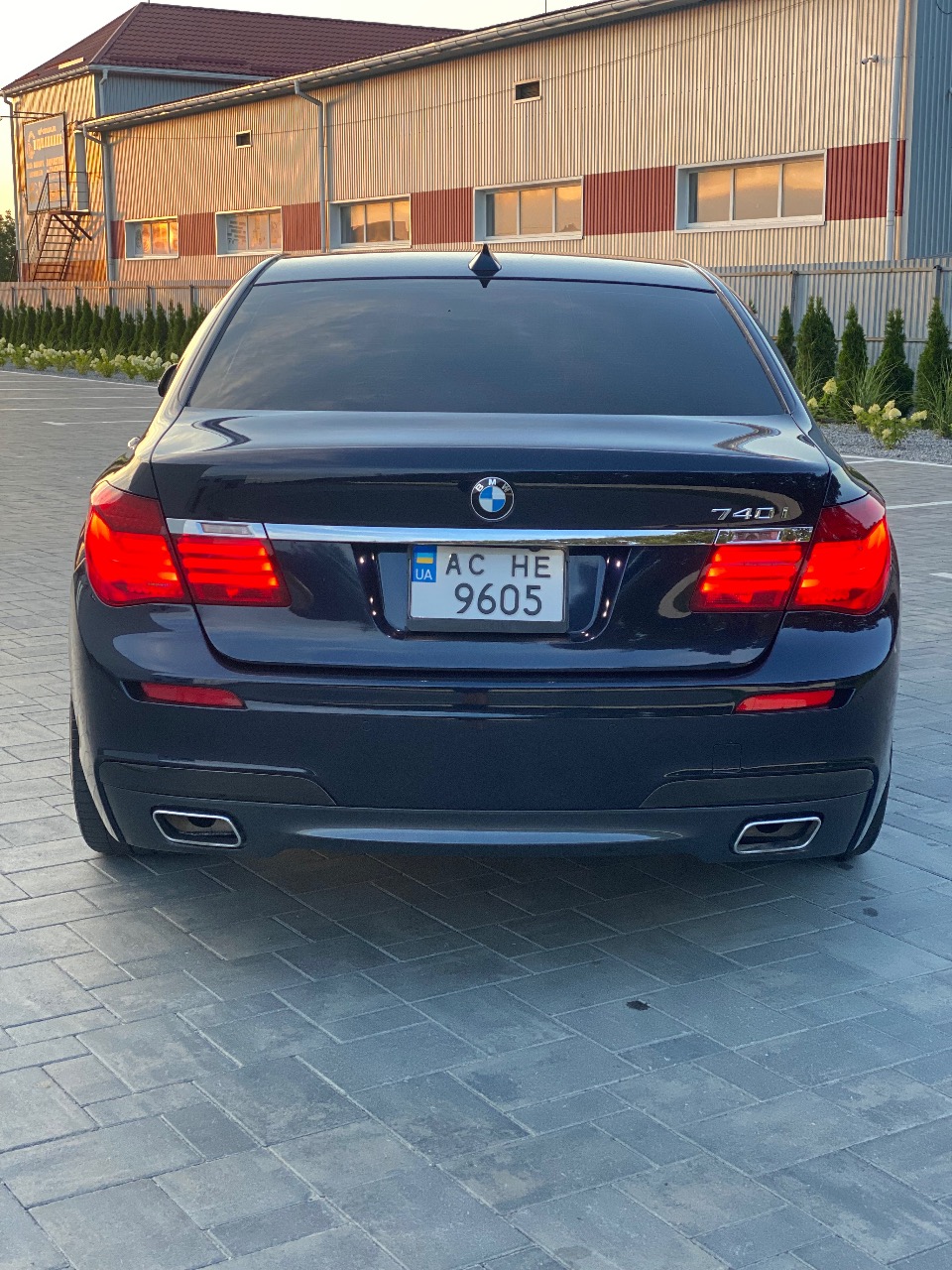 BMW 7 серії - фото 34