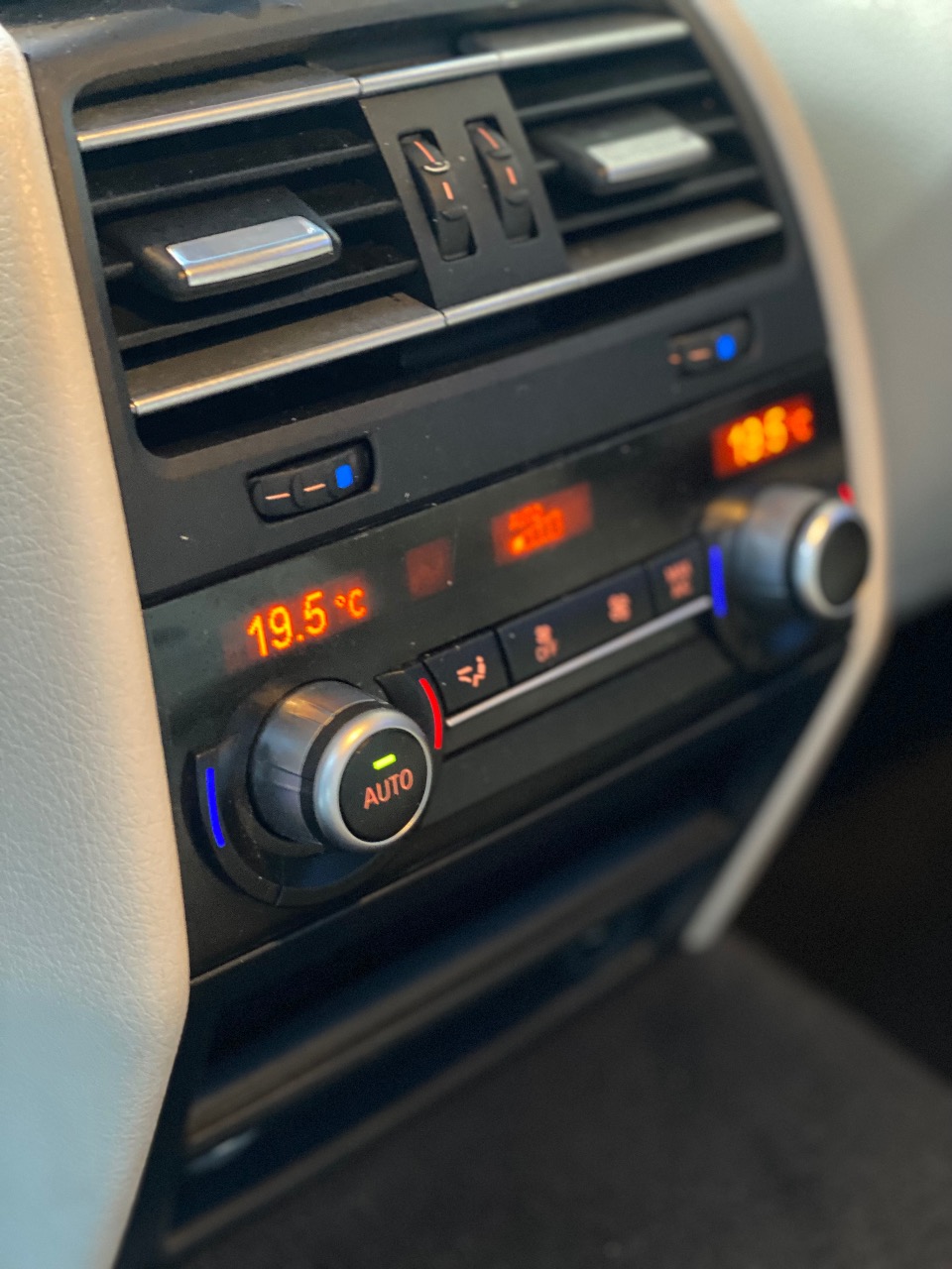 BMW 7 серії - фото 15