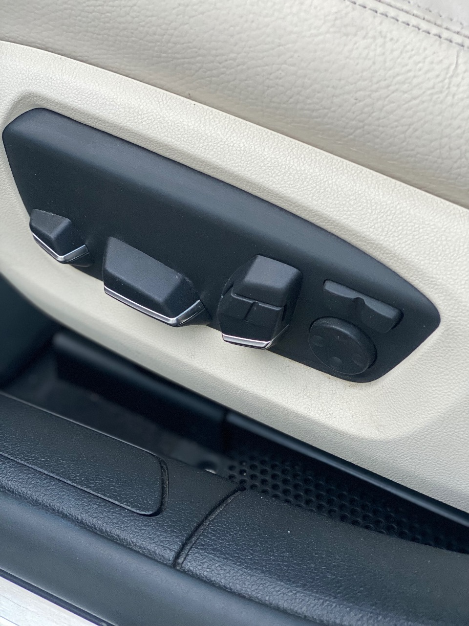 BMW 7 серії - фото 10