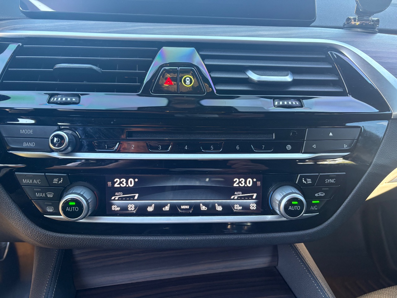 BMW 5 серії - фото 20