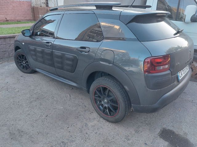 Citroen C4 Cactus - фото 1