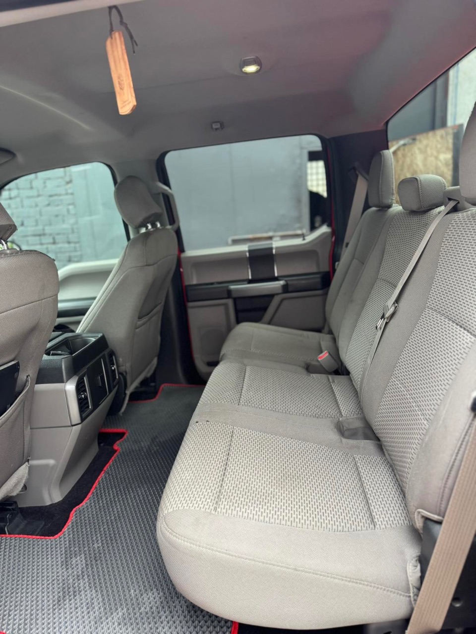 Ford F-150 - фото 6