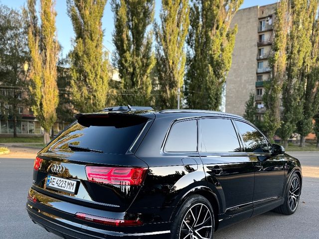 Audi SQ7 - фото 3