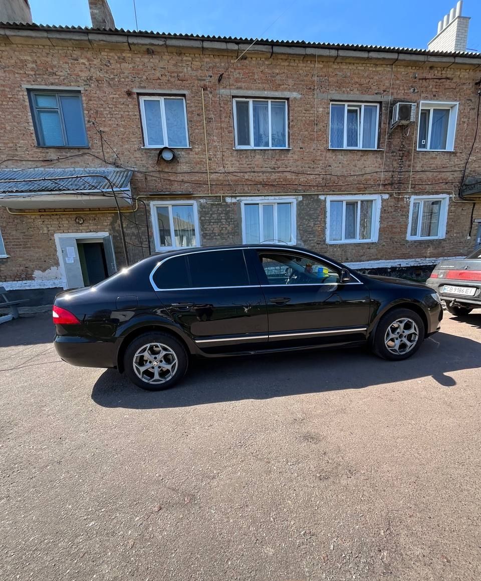 Skoda Superb - фото 3