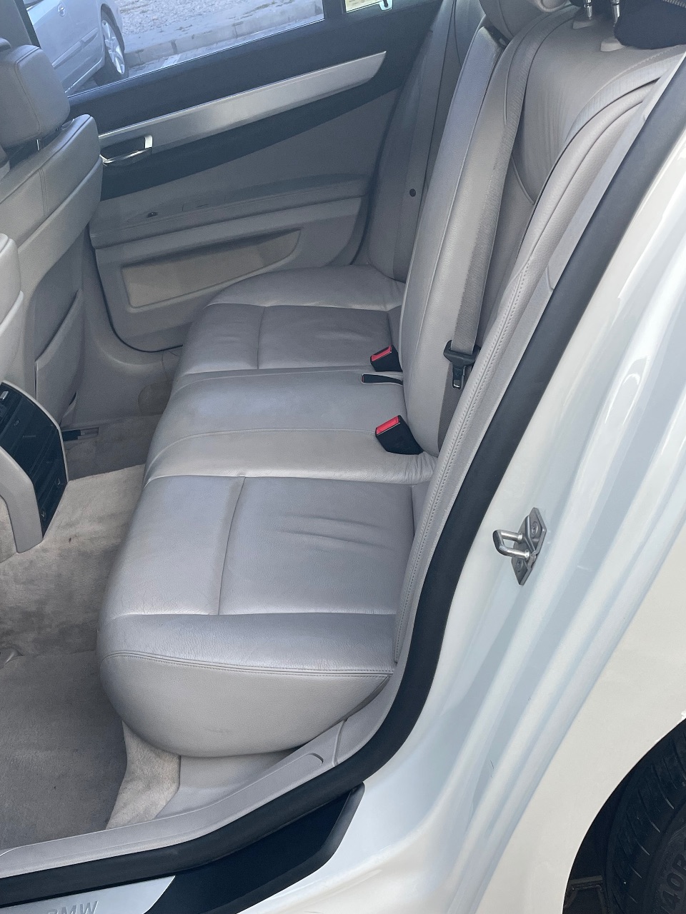 BMW 7 серії - фото 15