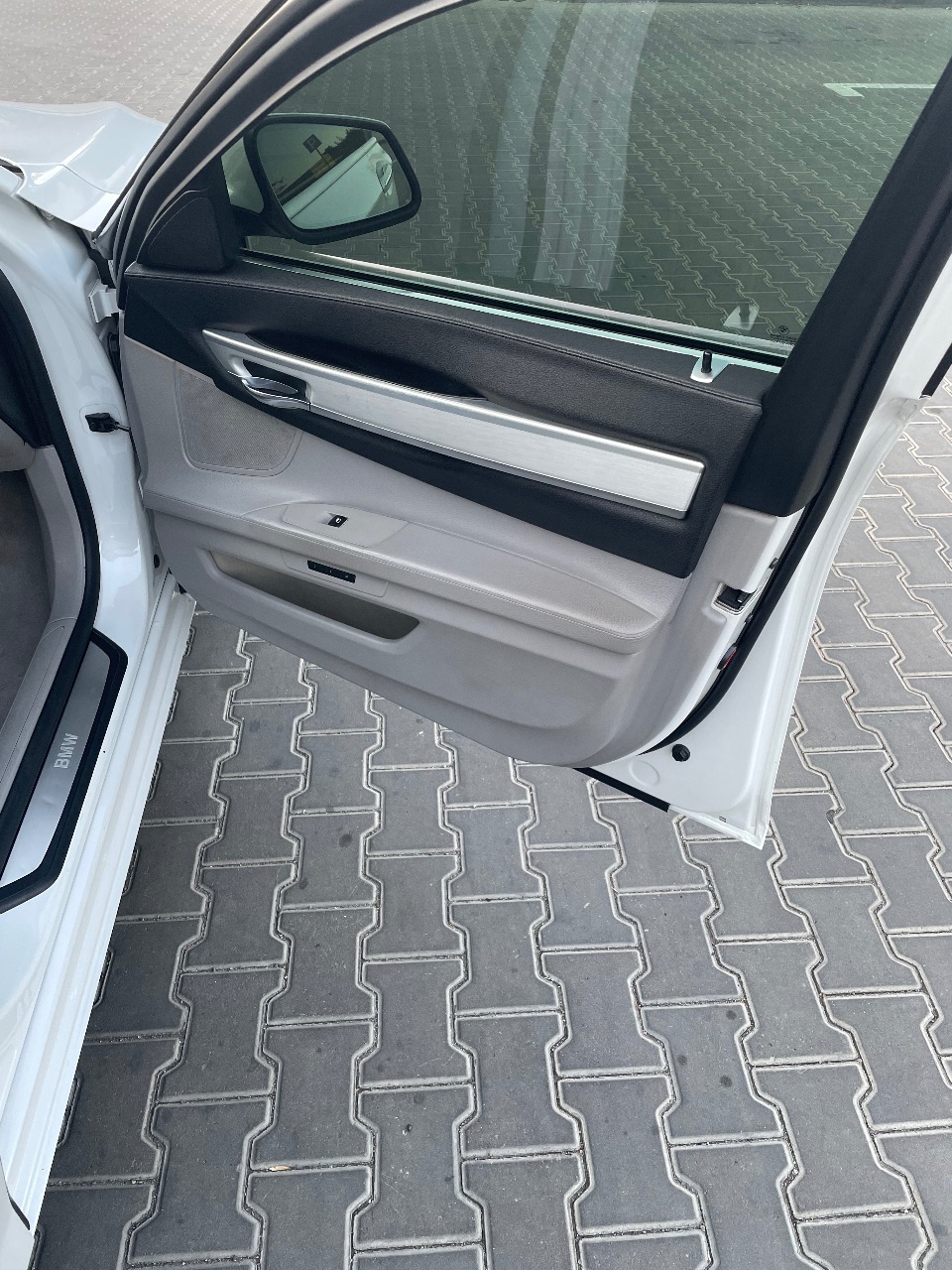 BMW 7 серії - фото 10