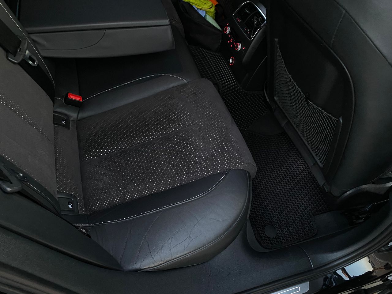 Audi A6 - фото 23