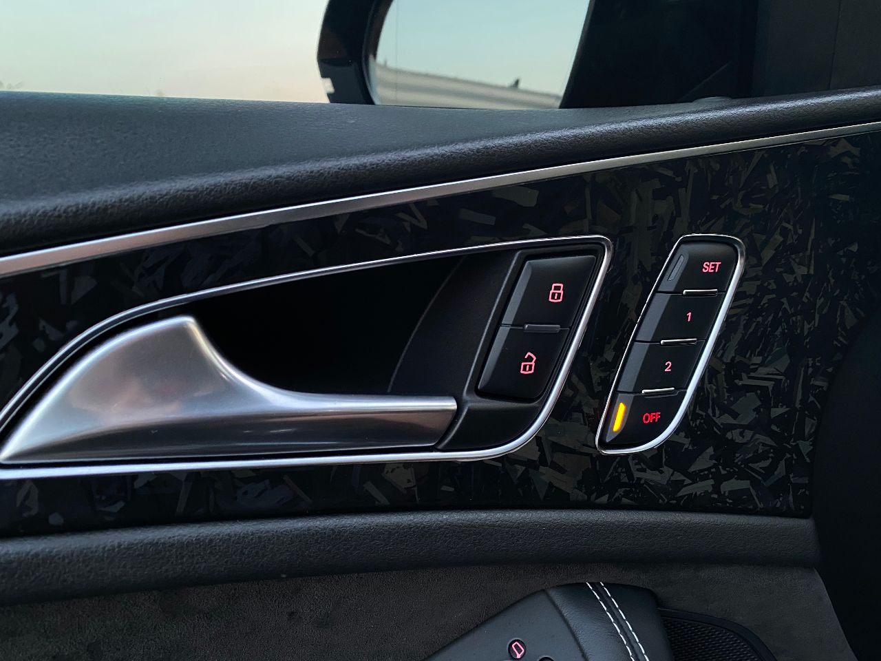 Audi A6 - фото 27