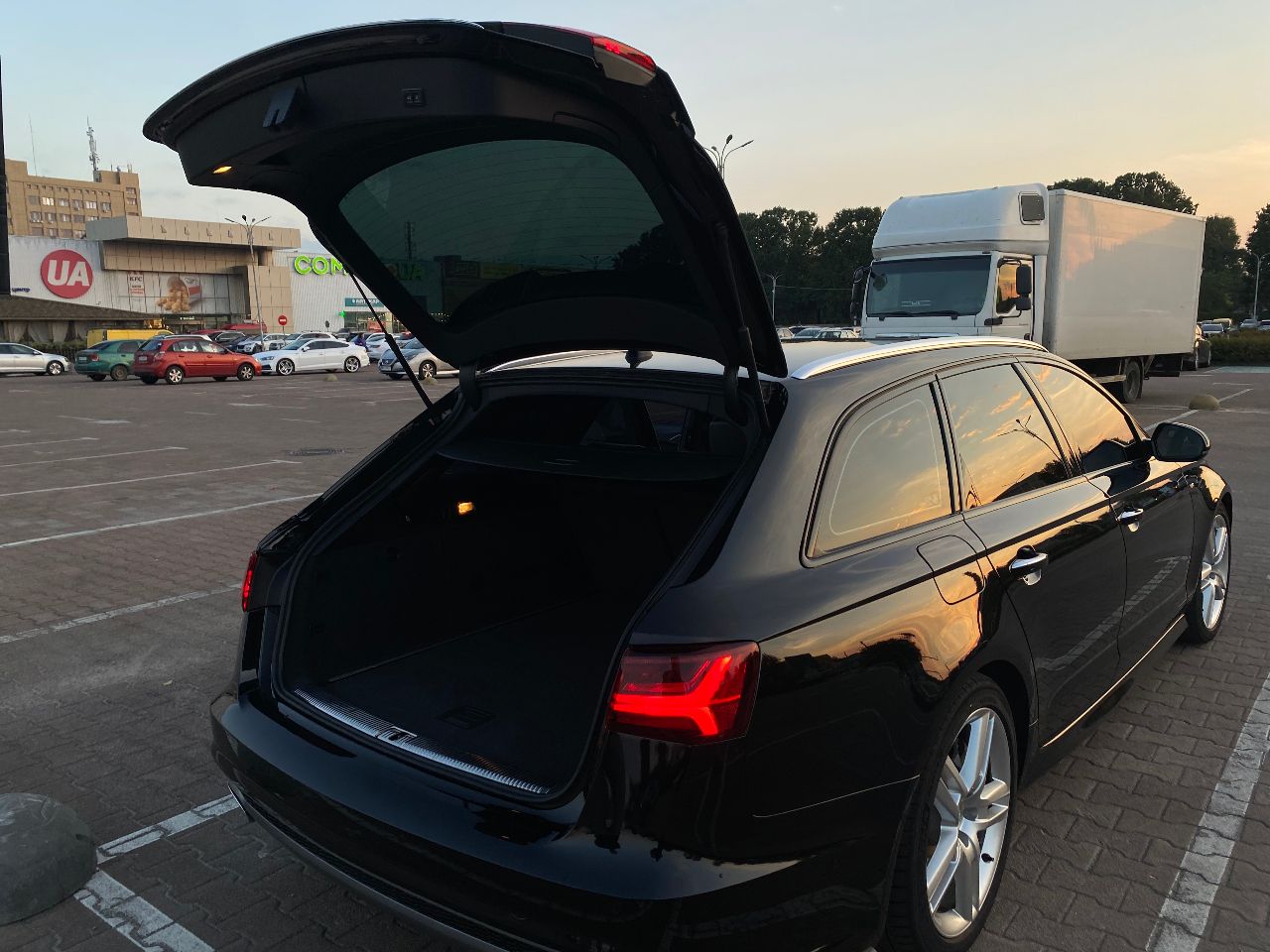 Audi A6 - фото 25