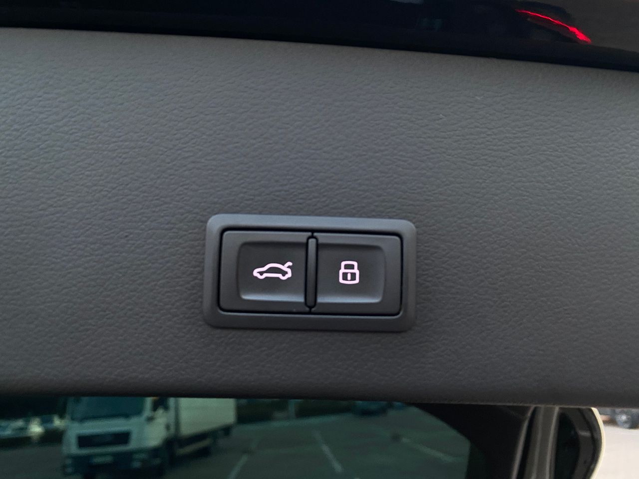 Audi A6 - фото 26