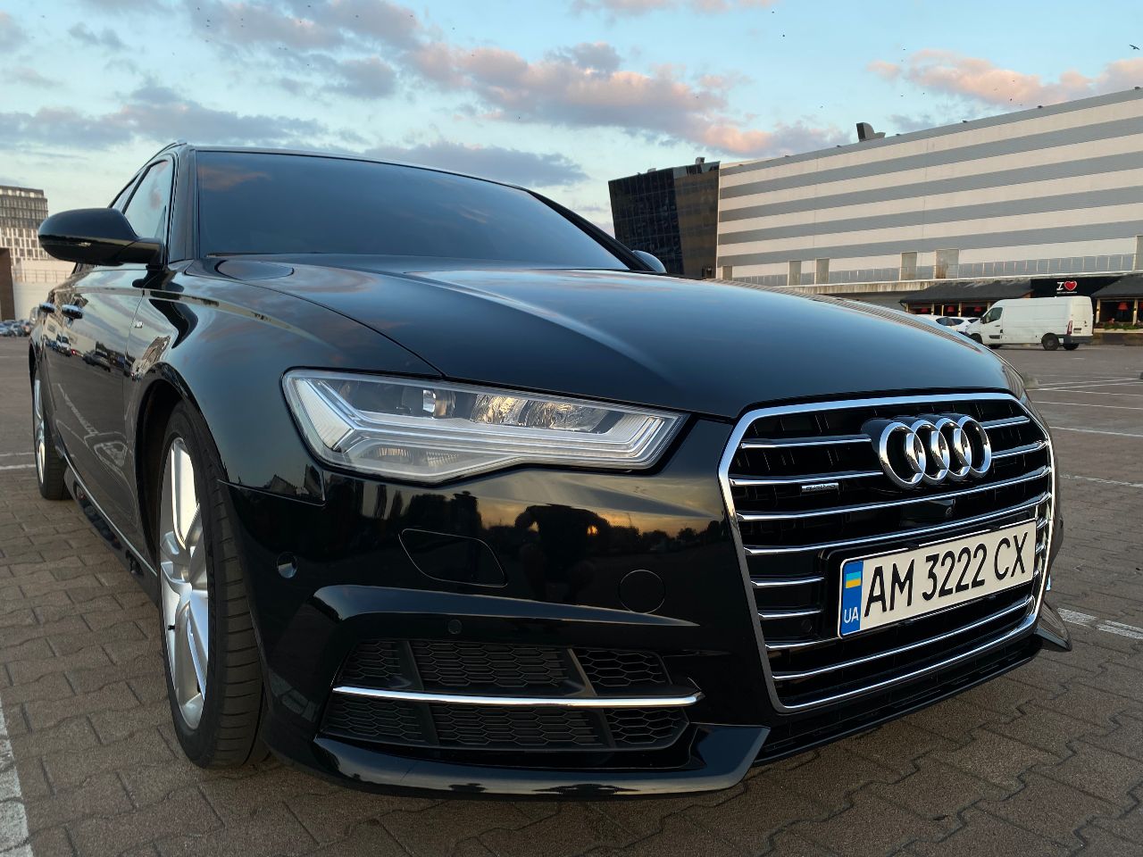 Audi A6 - фото 8
