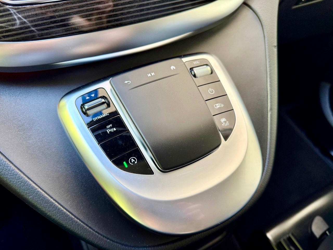 Mercedes-Benz V-Класс - фото 28