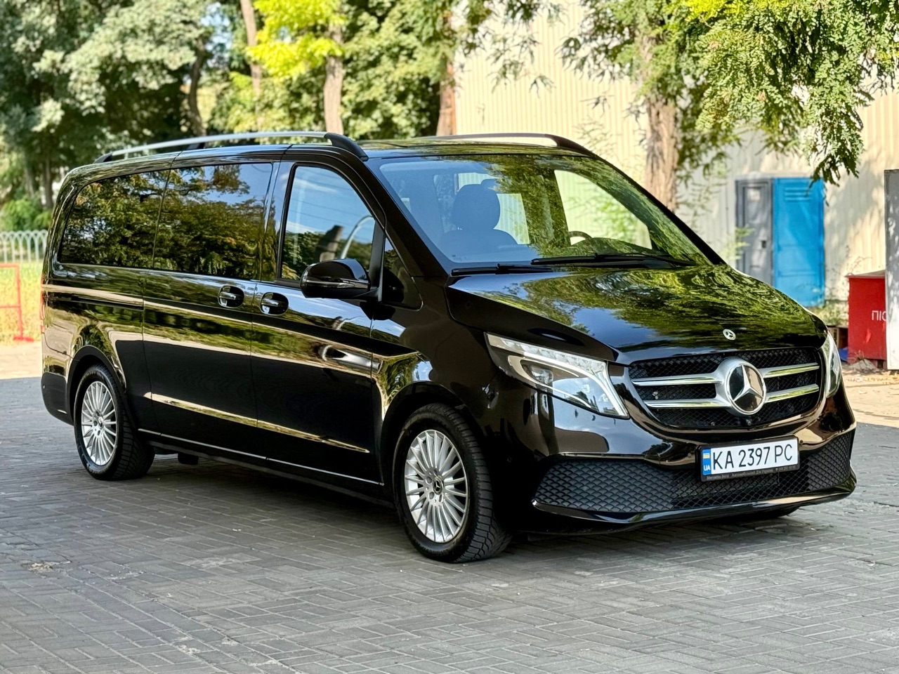 Mercedes-Benz V-Класс - фото 1
