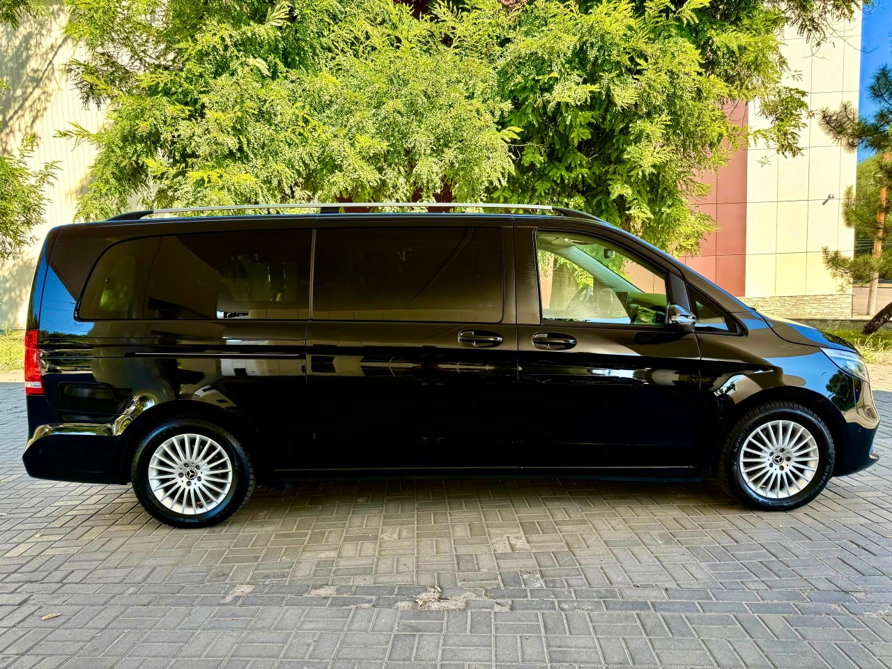 Mercedes-Benz V-Класс - фото 11