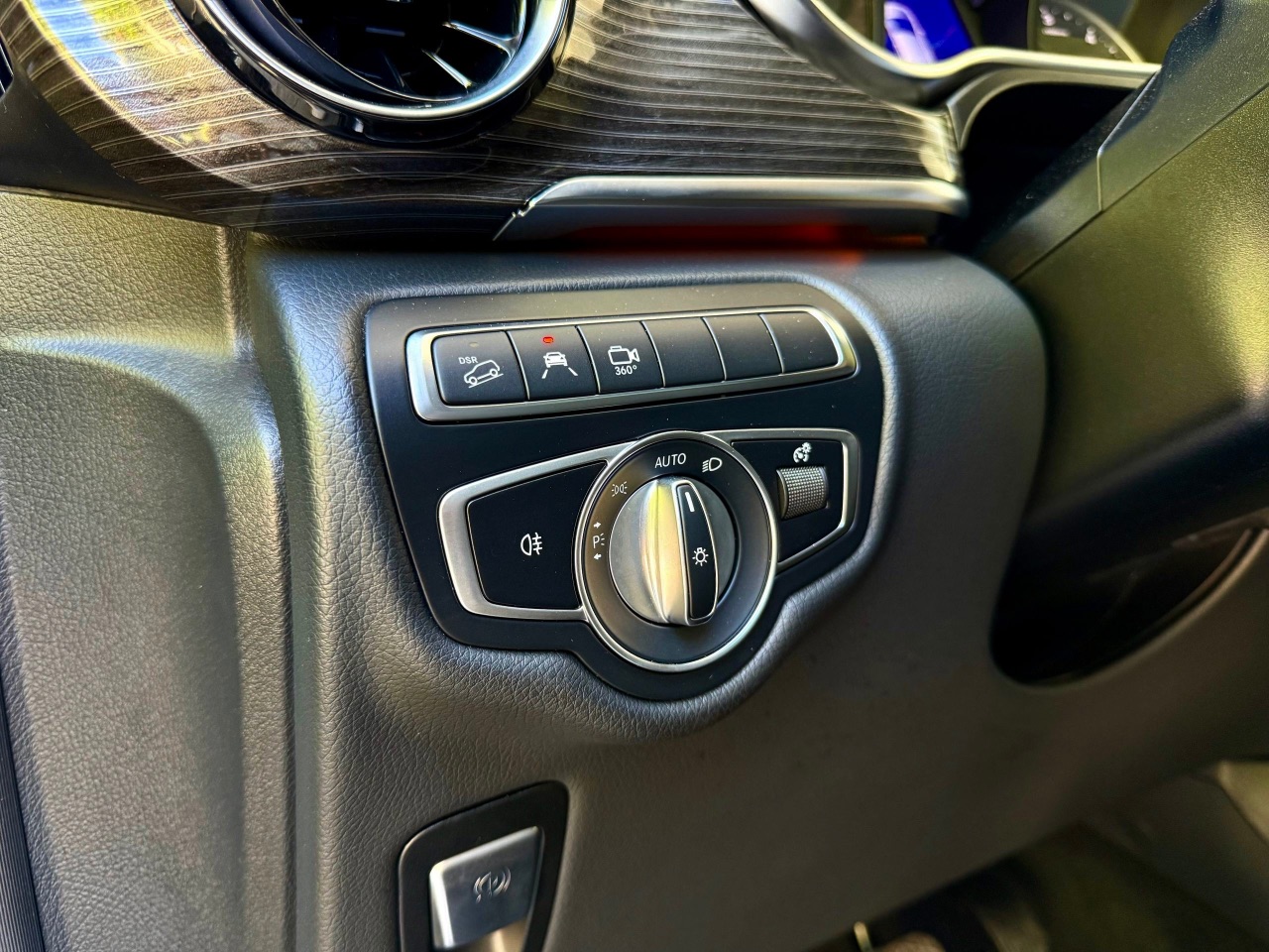 Mercedes-Benz V-Класс - фото 17