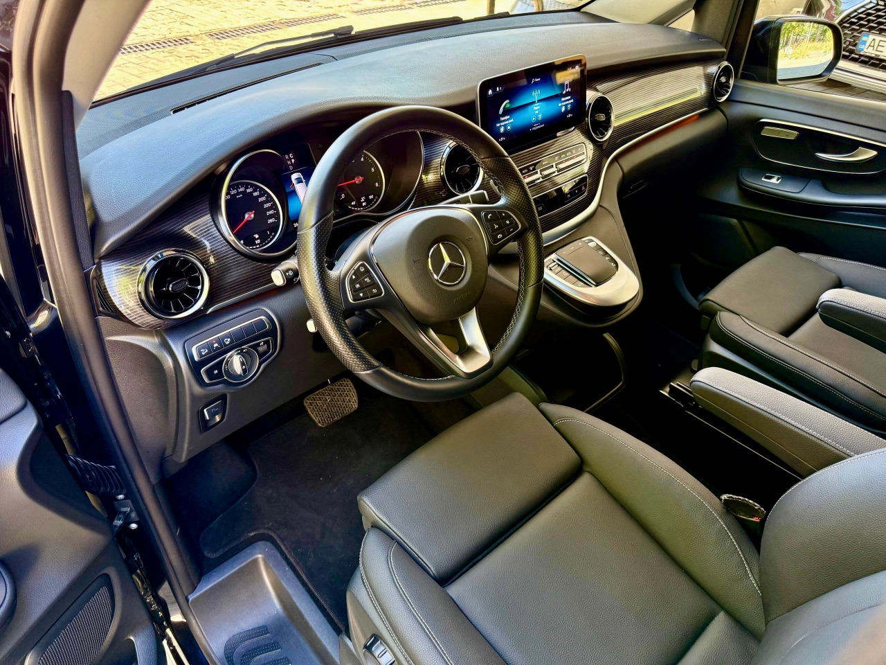 Mercedes-Benz V-Класс - фото 16