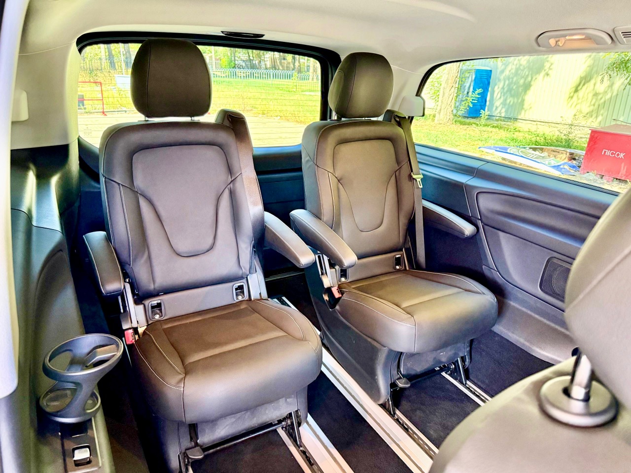 Mercedes-Benz V-Класс - фото 24