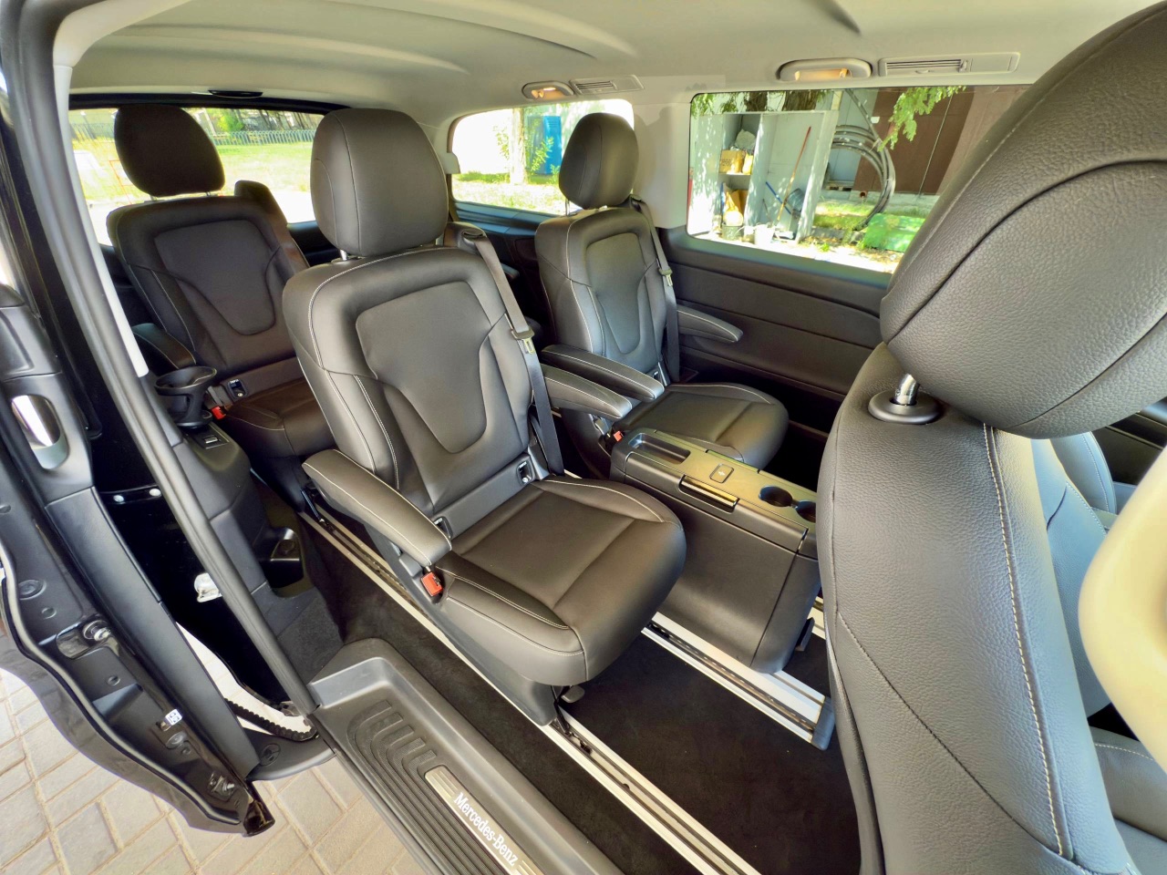 Mercedes-Benz V-Класс - фото 19