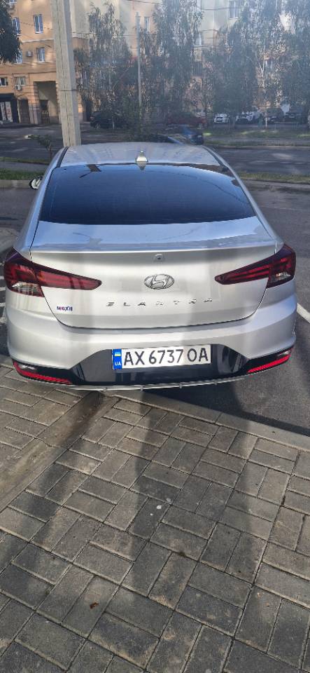 Hyundai Elantra - фото 7