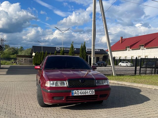 Skoda Octavia - фото 1