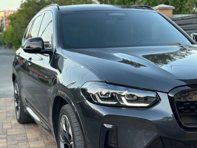 BMW iX3 - зображення 3