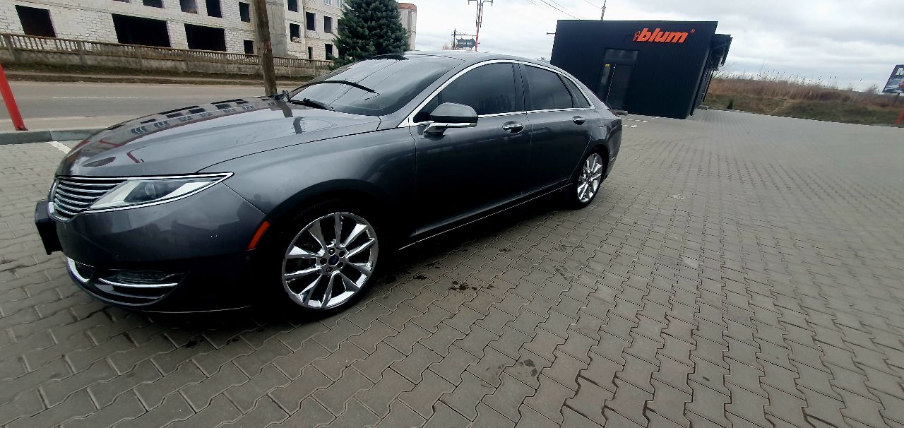 Lincoln MKZ - фото 2