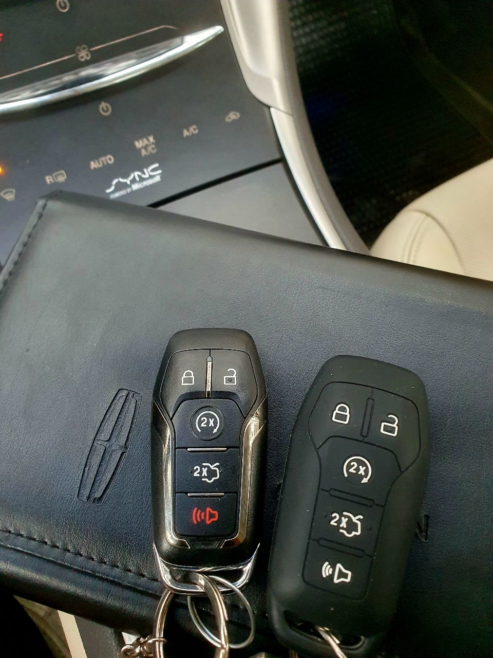 Lincoln MKZ - фото 9